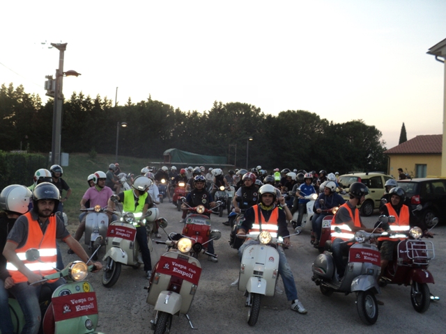 Di Buio in Vespa 2013