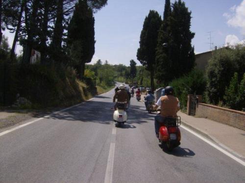 radunogambassi2806200931
