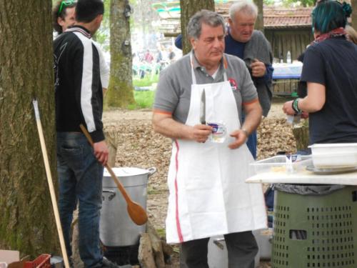 GRIGLIATA  MONTE SERRA  25  APRILE  2013 025
