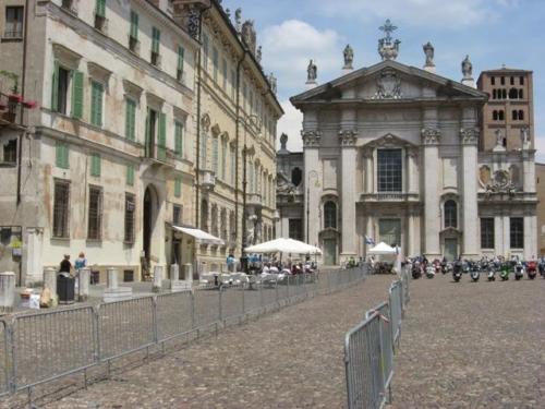 Mantova (80)