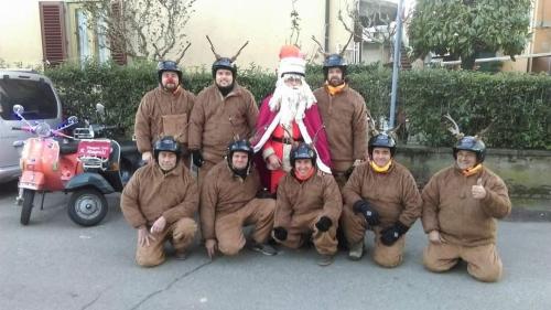 15-Babbo Natale in Vespa-Pozzale (24-12-2021)